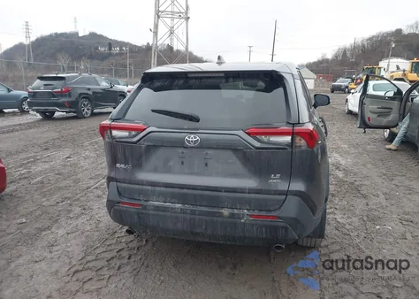 2024 Toyota Rav4 Le z USA, uszkodzony, nr VIN 2T3G1RFV7RC397140